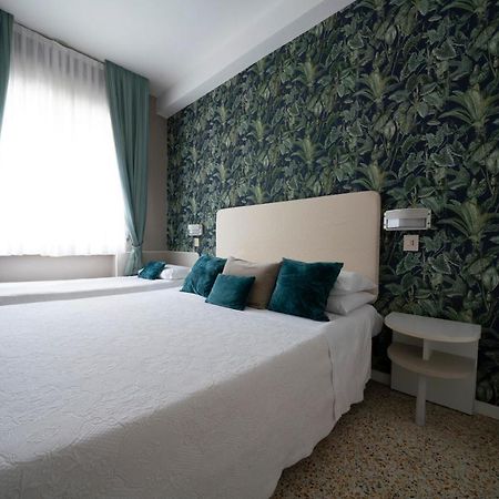 Hôtel Alta Marea à Milano Marittima Extérieur photo
