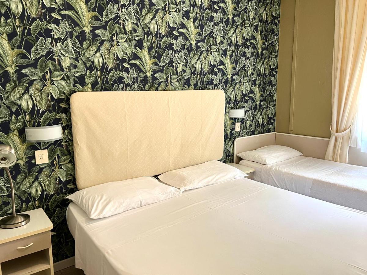Hôtel Alta Marea à Milano Marittima Extérieur photo